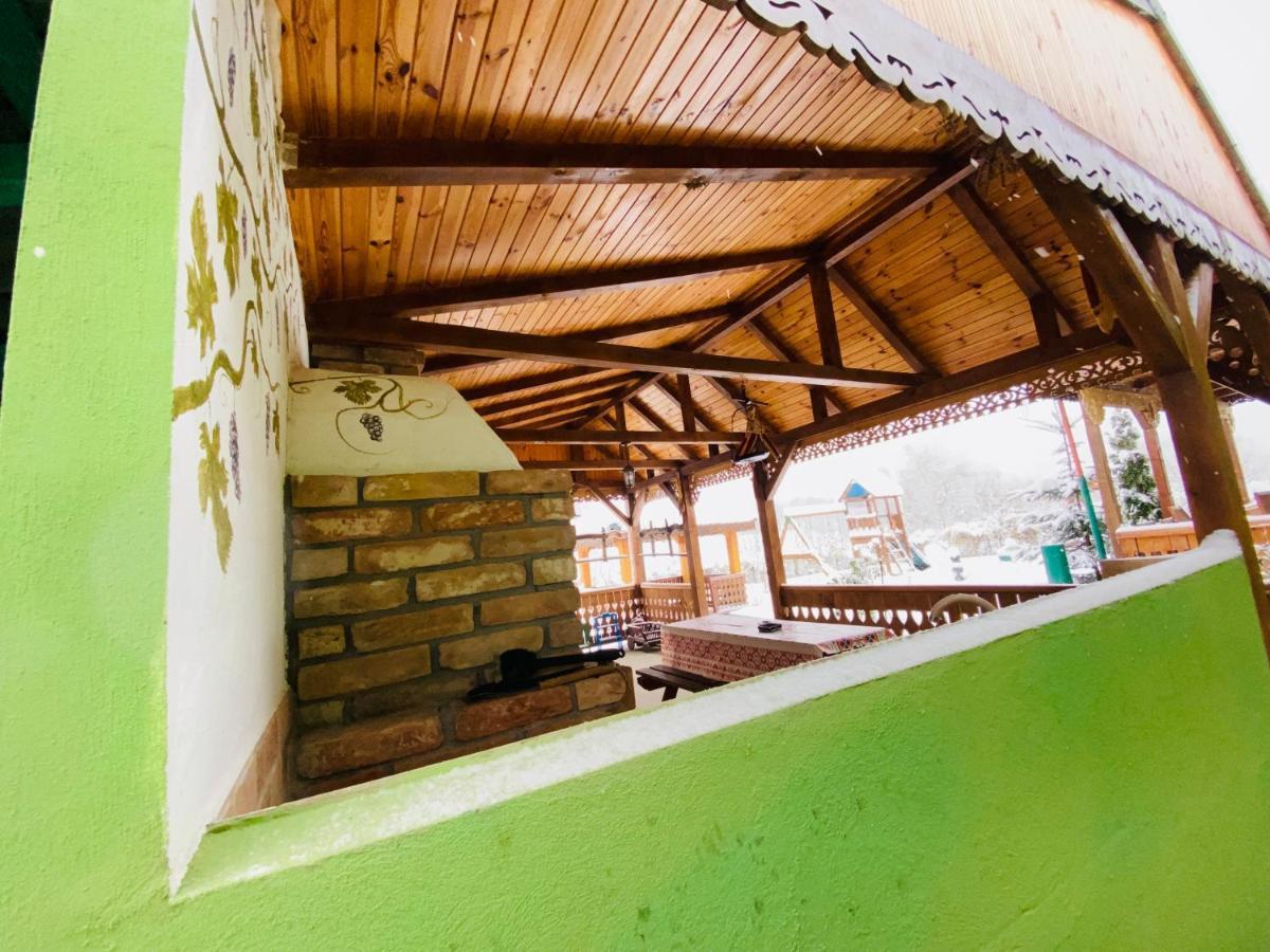 Agropensiunea Valea Fagilor Luncavita Luaran gambar