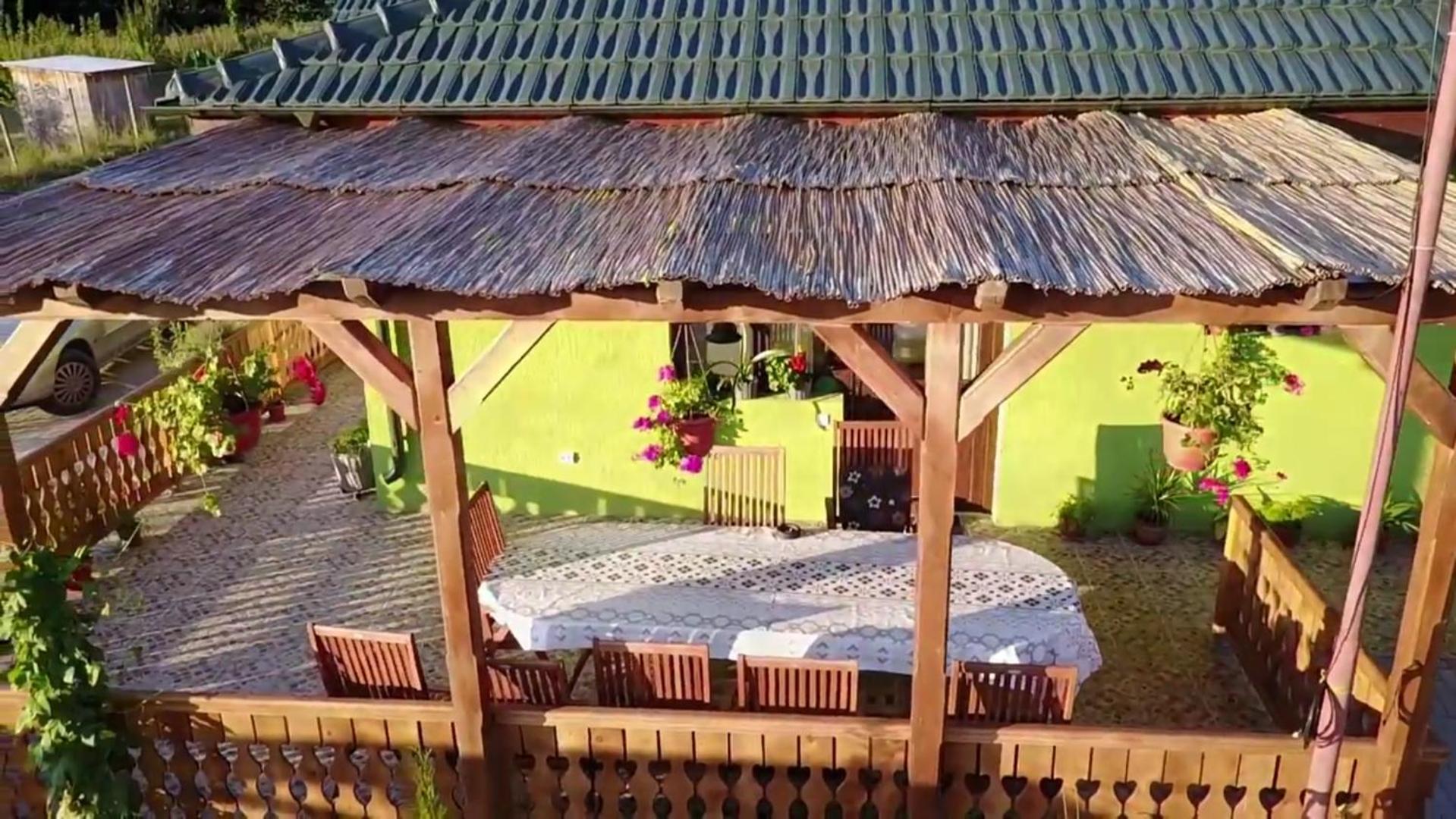 Agropensiunea Valea Fagilor Luncavita Luaran gambar