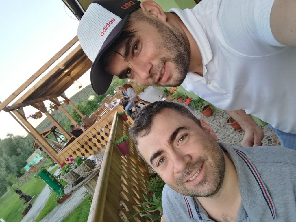 Agropensiunea Valea Fagilor Luncavita Luaran gambar