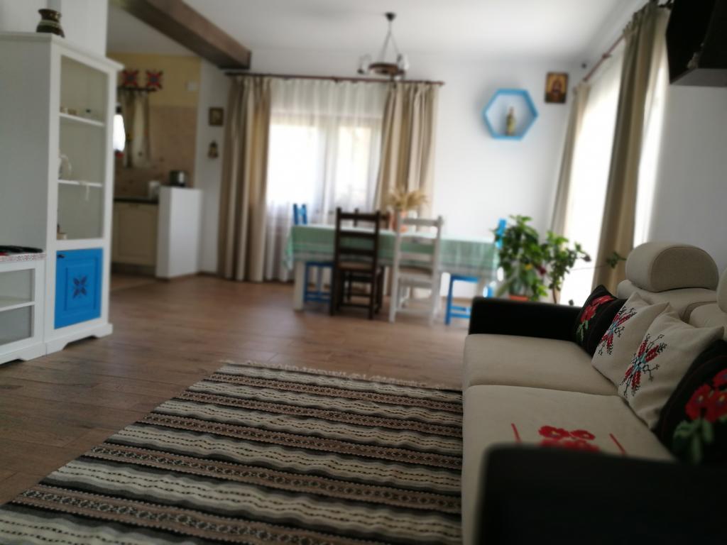 Agropensiunea Valea Fagilor Luncavita Luaran gambar